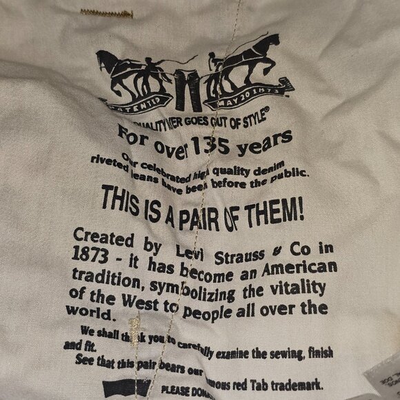 Levi's Men's Leaf Camo Belted Cargo Shorts (Waist: 42) - Picture 6 of 7